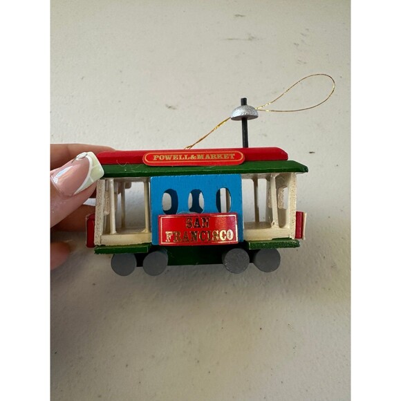 San Francisco Powell & Market Wooden Trolley Cable Car Souvenir Ornament - Picture 2 of 3